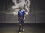 Uzi与80激战快船分钟，出色发挥胜负难料！，哈登焦点对战观众掌声雷动